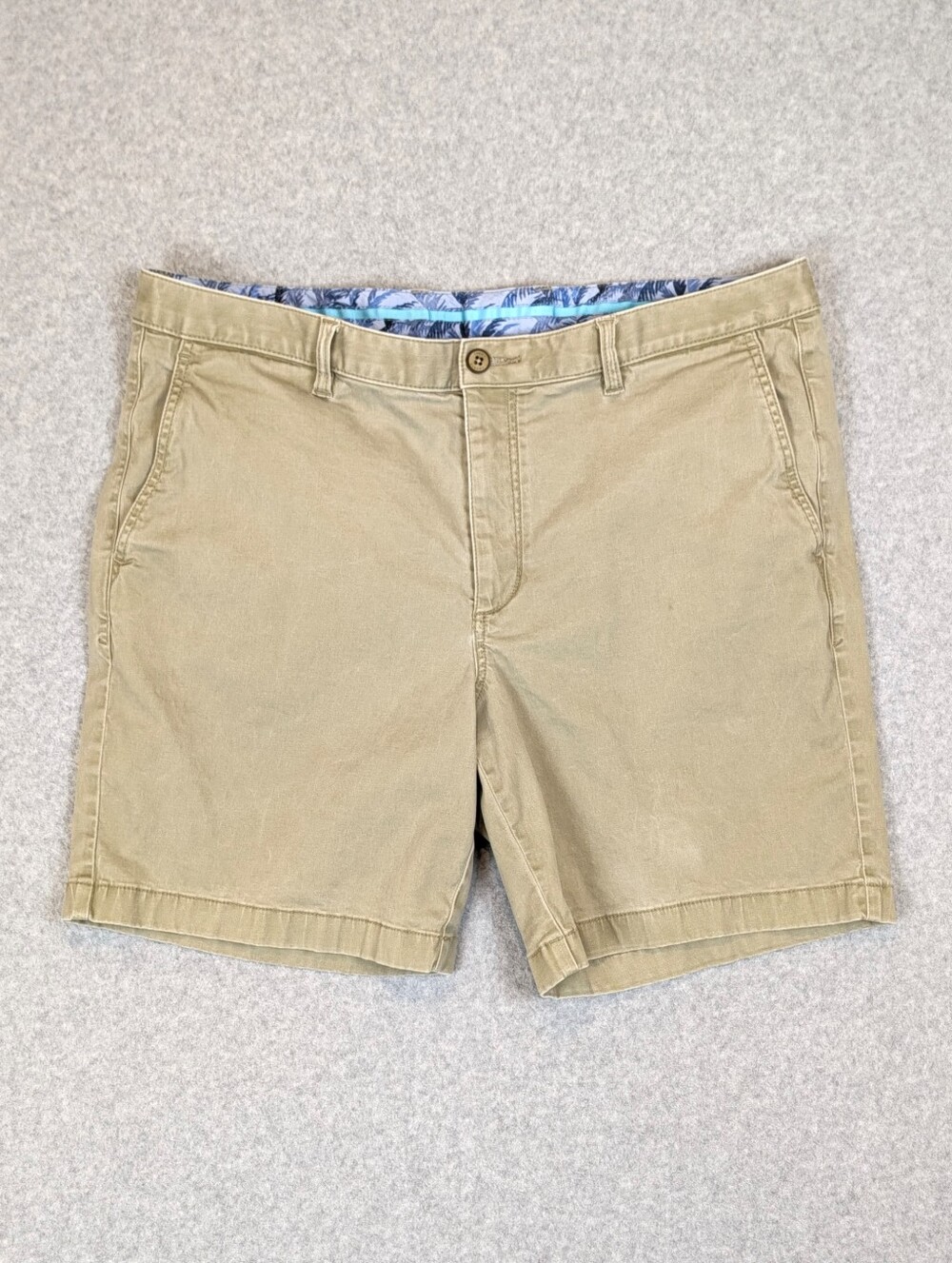 Tommy Bahama Boracay Chino Shorts Men's 38 Khaki 8" Stretch Lyocell Flat Front